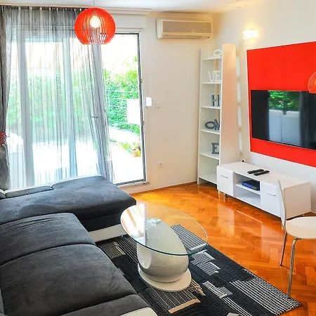 Apartment Ruby